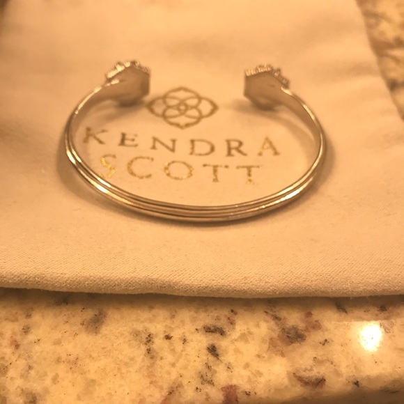 Kendra Scott bracelet - Picture 3 of 3